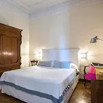Flat Two * Roma