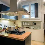 Flat Two Róma